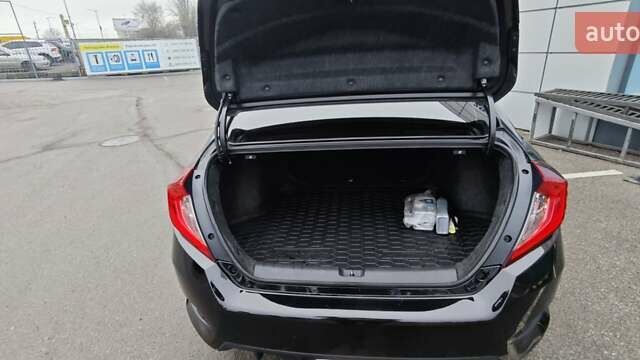 Чорний Хонда Сівік, об'ємом двигуна 2 л та пробігом 81 тис. км за 14500 $, фото 9 на Automoto.ua