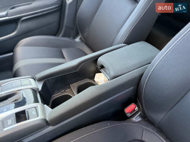 Черный Хонда Цивик, объемом двигателя 1.6 л и пробегом 56 тыс. км за 13500 $, фото 29 на Automoto.ua