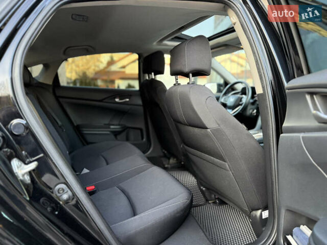 Черный Хонда Цивик, объемом двигателя 1.6 л и пробегом 56 тыс. км за 13500 $, фото 38 на Automoto.ua