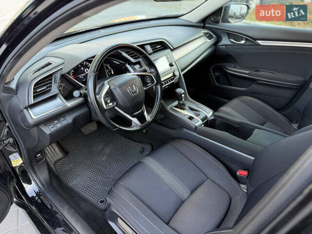 Черный Хонда Цивик, объемом двигателя 1.6 л и пробегом 56 тыс. км за 13500 $, фото 22 на Automoto.ua