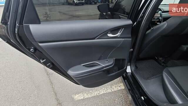 Чорний Хонда Сівік, об'ємом двигуна 2 л та пробігом 81 тис. км за 14500 $, фото 10 на Automoto.ua