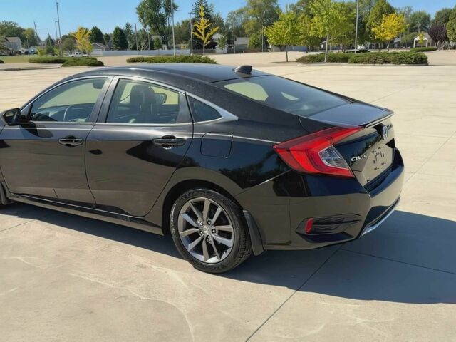 Черный Хонда Цивик, объемом двигателя 1.5 л и пробегом 35 тыс. км за 15000 $, фото 6 на Automoto.ua