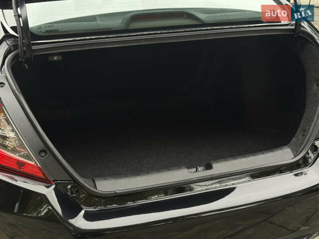 Черный Хонда Цивик, объемом двигателя 2 л и пробегом 51 тыс. км за 14300 $, фото 17 на Automoto.ua
