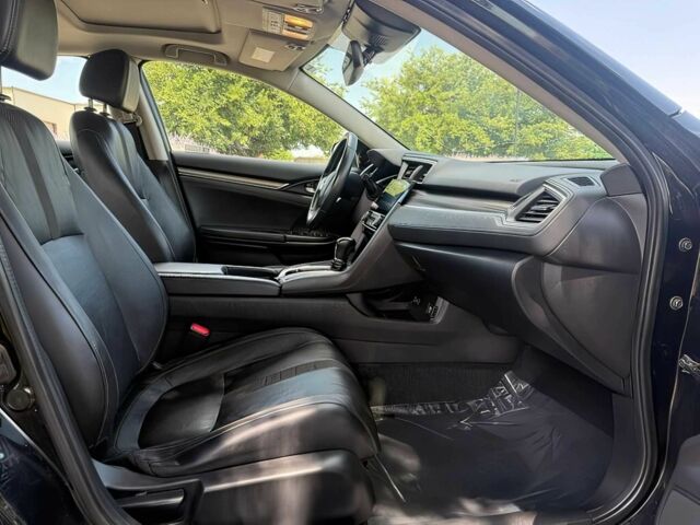 Черный Хонда Цивик, объемом двигателя 1.5 л и пробегом 40 тыс. км за 9500 $, фото 12 на Automoto.ua