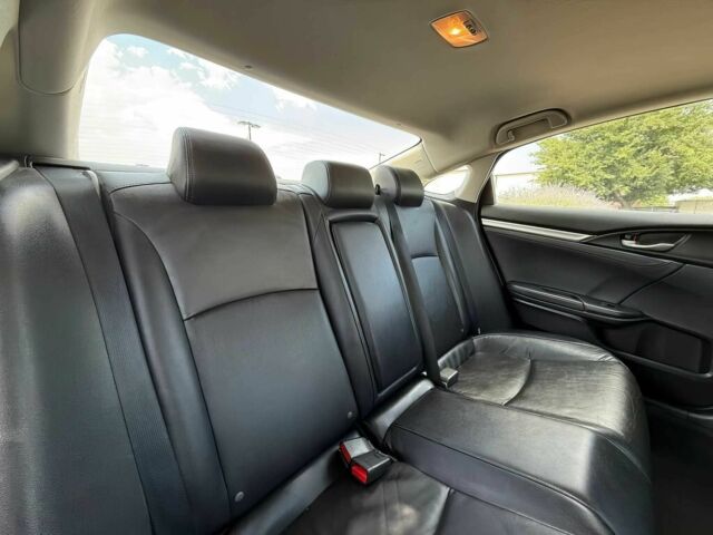 Черный Хонда Цивик, объемом двигателя 1.5 л и пробегом 45 тыс. км за 7500 $, фото 14 на Automoto.ua