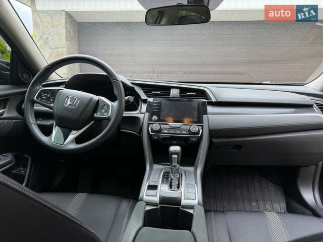 Черный Хонда Цивик, объемом двигателя 1.6 л и пробегом 108 тыс. км за 20000 $, фото 5 на Automoto.ua