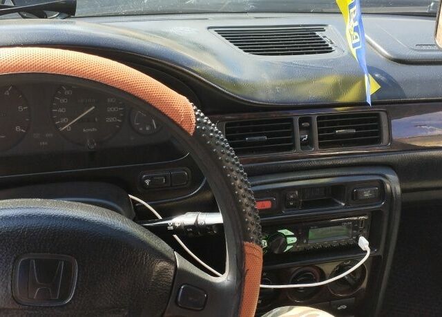 Черный Хонда Цивик, объемом двигателя 2 л и пробегом 60 тыс. км за 1659 $, фото 2 на Automoto.ua