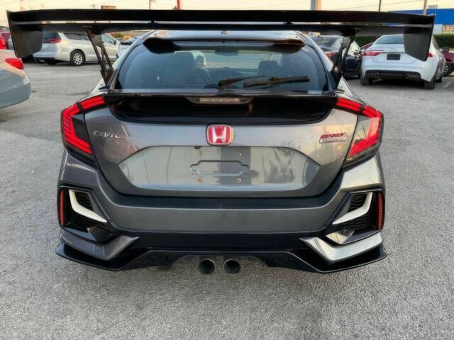 Черный Хонда Цивик, объемом двигателя 1.5 л и пробегом 57 тыс. км за 8500 $, фото 6 на Automoto.ua