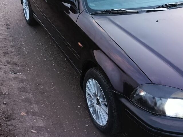 Фиолетовый Хонда Цивик, объемом двигателя 1.5 л и пробегом 253 тыс. км за 2500 $, фото 5 на Automoto.ua