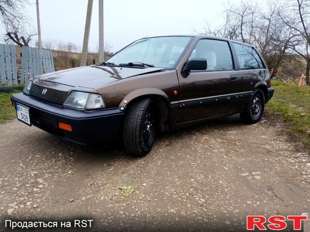 Коричневый Хонда Цивик, объемом двигателя 1.3 л и пробегом 450 тыс. км за 1900 $, фото 2 на Automoto.ua