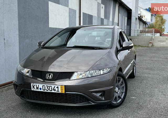 Коричневый Хонда Цивик, объемом двигателя 1.4 л и пробегом 159 тыс. км за 7550 $, фото 1 на Automoto.ua