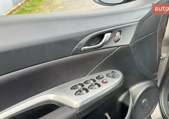 Коричневый Хонда Цивик, объемом двигателя 1.4 л и пробегом 159 тыс. км за 7550 $, фото 66 на Automoto.ua