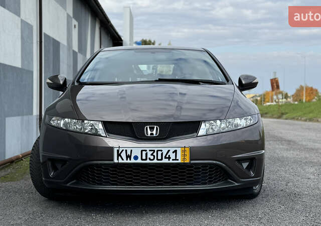Коричневый Хонда Цивик, объемом двигателя 1.4 л и пробегом 159 тыс. км за 7550 $, фото 4 на Automoto.ua