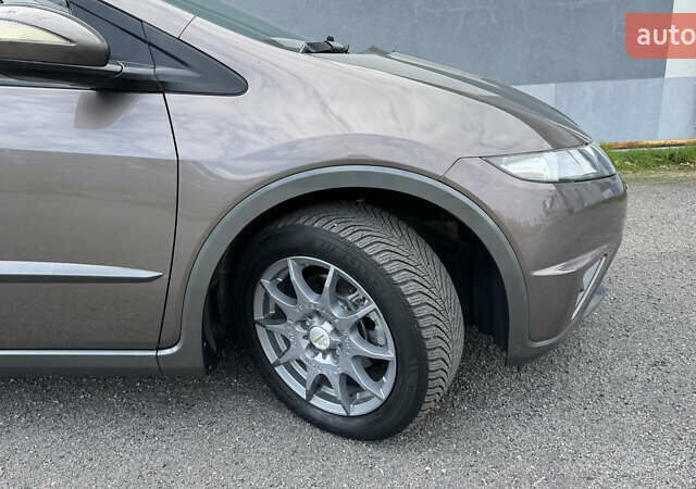 Коричневый Хонда Цивик, объемом двигателя 1.4 л и пробегом 159 тыс. км за 7550 $, фото 24 на Automoto.ua