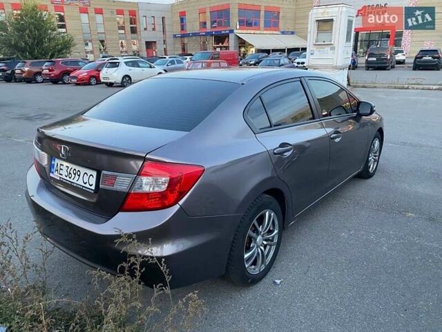 Хонда Цивик 2012 в Днепре (Днепропетровске) на Automoto.ua Коричневый Хонда Цивик, объемом двигателя 1.8 л и пробегом 190 тыс. км за 8866 $, фото 6 на Automoto.ua
