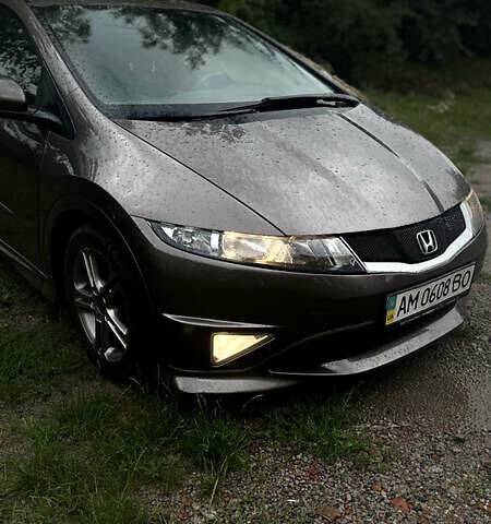 Коричневый Хонда Цивик, объемом двигателя 1.4 л и пробегом 252 тыс. км за 9800 $, фото 4 на Automoto.ua