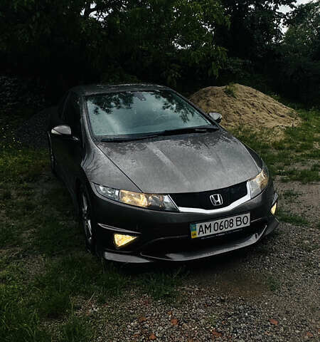 Коричневый Хонда Цивик, объемом двигателя 1.4 л и пробегом 252 тыс. км за 9800 $, фото 5 на Automoto.ua