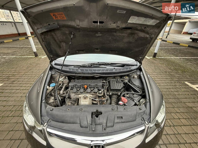 Коричневый Хонда Цивик, объемом двигателя 1.8 л и пробегом 115 тыс. км за 5750 $, фото 30 на Automoto.ua