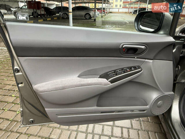 Коричневый Хонда Цивик, объемом двигателя 1.8 л и пробегом 115 тыс. км за 5750 $, фото 23 на Automoto.ua