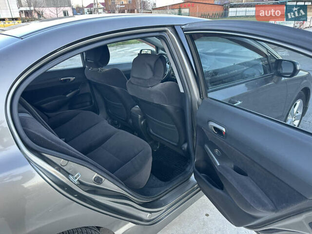 Коричневый Хонда Цивик, объемом двигателя 1.8 л и пробегом 188 тыс. км за 5500 $, фото 11 на Automoto.ua