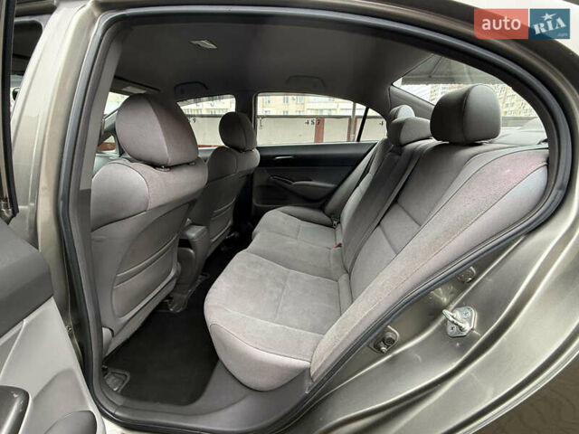 Коричневый Хонда Цивик, объемом двигателя 1.8 л и пробегом 115 тыс. км за 5750 $, фото 18 на Automoto.ua