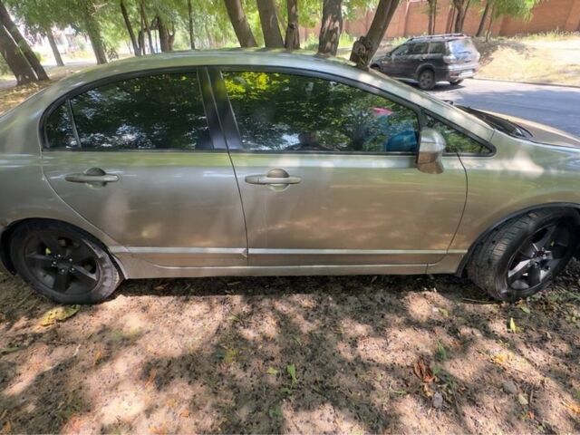 Хонда Цивик 2007 в Баштанке на Automoto.ua Коричневый Хонда Цивик, объемом двигателя 1.8 л и пробегом 360 тыс. км за 4300 $, фото 2 на Automoto.ua