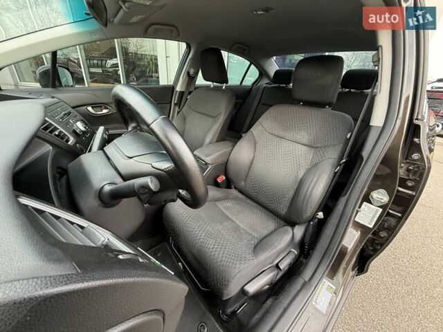 Коричневый Хонда Цивик, объемом двигателя 1.8 л и пробегом 176 тыс. км за 8999 $, фото 15 на Automoto.ua