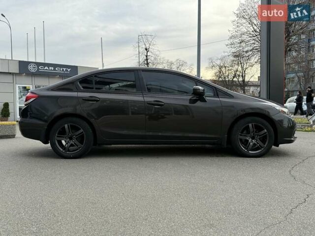 Коричневый Хонда Цивик, объемом двигателя 1.8 л и пробегом 176 тыс. км за 8999 $, фото 7 на Automoto.ua