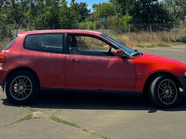 Красный Хонда Цивик, объемом двигателя 1.3 л и пробегом 390 тыс. км за 2300 $, фото 1 на Automoto.ua