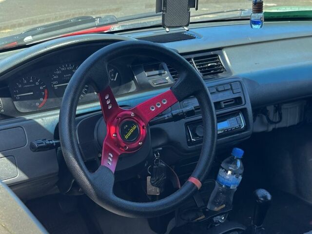 Красный Хонда Цивик, объемом двигателя 1.3 л и пробегом 390 тыс. км за 2300 $, фото 3 на Automoto.ua