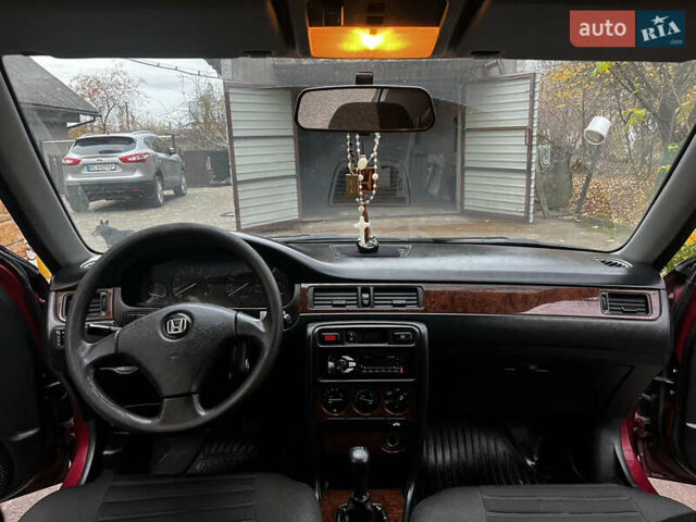 Красный Хонда Цивик, объемом двигателя 1.4 л и пробегом 329 тыс. км за 2300 $, фото 7 на Automoto.ua