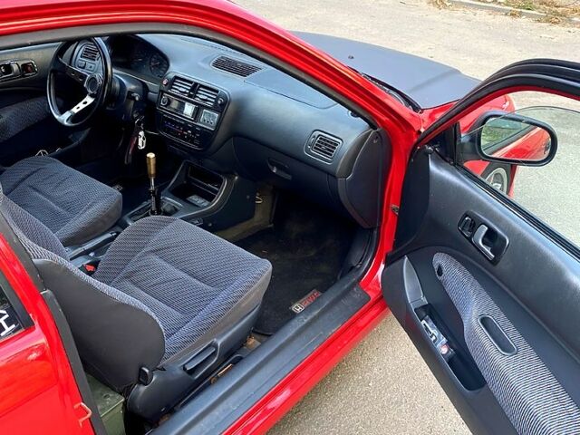 Красный Хонда Цивик, объемом двигателя 1.4 л и пробегом 0 тыс. км за 5700 $, фото 1 на Automoto.ua