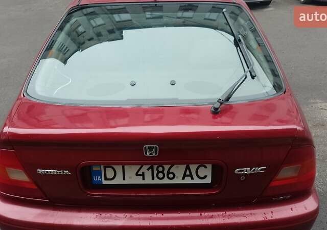 Красный Хонда Цивик, объемом двигателя 1.4 л и пробегом 315 тыс. км за 2399 $, фото 5 на Automoto.ua