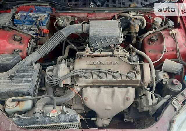 Красный Хонда Цивик, объемом двигателя 1.4 л и пробегом 284 тыс. км за 1950 $, фото 2 на Automoto.ua