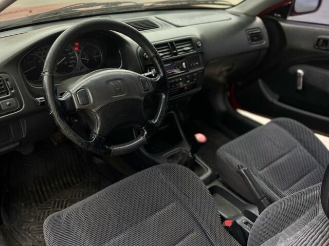 Червоний Хонда Сівік, об'ємом двигуна 1.3 л та пробігом 250 тис. км за 1999 $, фото 9 на Automoto.ua