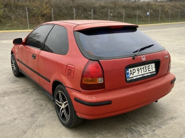 Червоний Хонда Сівік, об'ємом двигуна 1.3 л та пробігом 250 тис. км за 1999 $, фото 4 на Automoto.ua