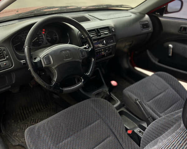 Червоний Хонда Сівік, об'ємом двигуна 1.34 л та пробігом 350 тис. км за 2000 $, фото 9 на Automoto.ua