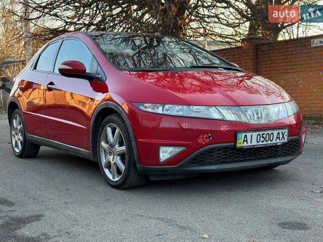 Красный Хонда Цивик, объемом двигателя 1.8 л и пробегом 272 тыс. км за 5700 $, фото 1 на Automoto.ua