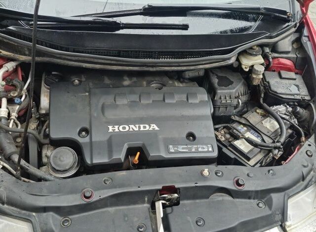 Красный Хонда Цивик, объемом двигателя 2.2 л и пробегом 276 тыс. км за 5700 $, фото 2 на Automoto.ua