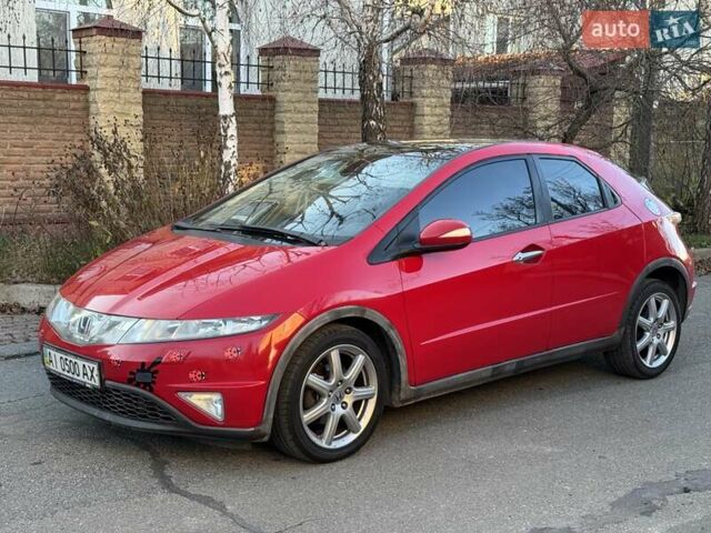 Красный Хонда Цивик, объемом двигателя 1.8 л и пробегом 272 тыс. км за 6000 $, фото 4 на Automoto.ua