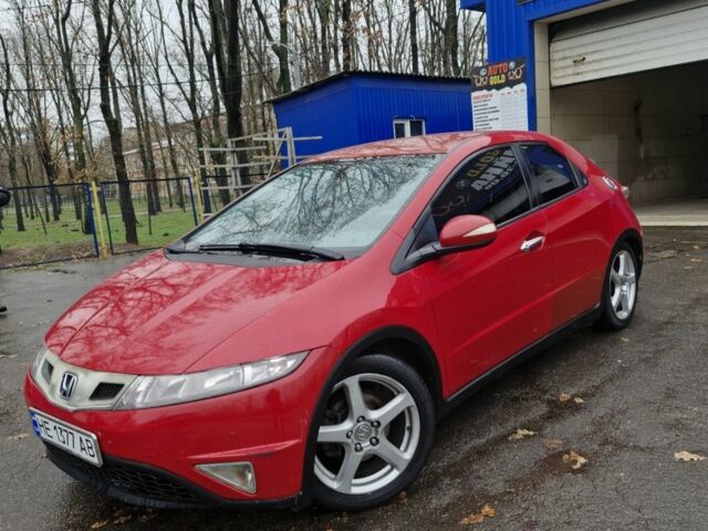 Красный Хонда Цивик, объемом двигателя 1.8 л и пробегом 196 тыс. км за 5700 $, фото 1 на Automoto.ua