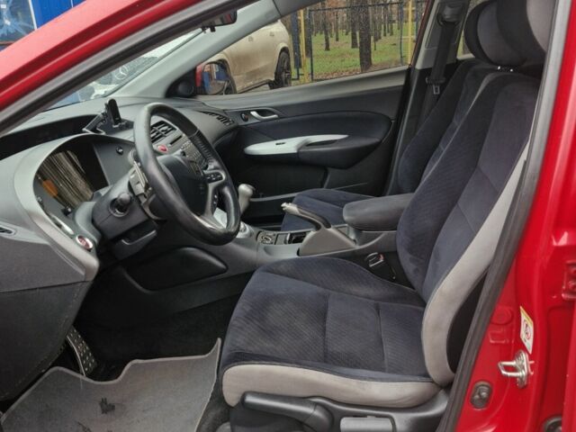 Красный Хонда Цивик, объемом двигателя 1.8 л и пробегом 196 тыс. км за 5700 $, фото 12 на Automoto.ua