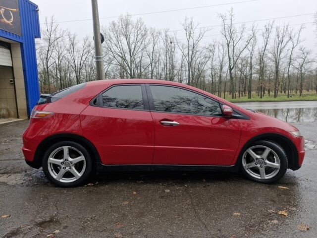 Красный Хонда Цивик, объемом двигателя 1.8 л и пробегом 196 тыс. км за 5700 $, фото 7 на Automoto.ua