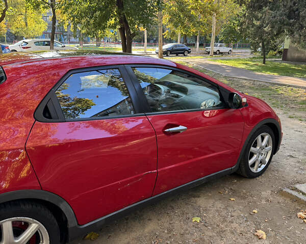 Красный Хонда Цивик, объемом двигателя 1.8 л и пробегом 280 тыс. км за 7300 $, фото 4 на Automoto.ua