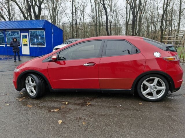 Красный Хонда Цивик, объемом двигателя 1.8 л и пробегом 196 тыс. км за 5700 $, фото 2 на Automoto.ua