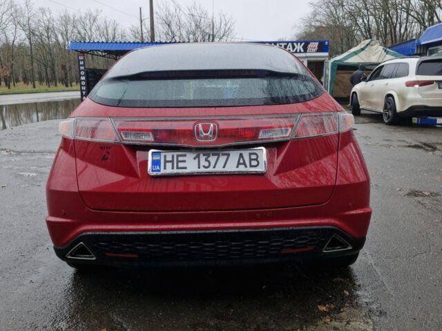 Красный Хонда Цивик, объемом двигателя 1.8 л и пробегом 196 тыс. км за 5700 $, фото 5 на Automoto.ua