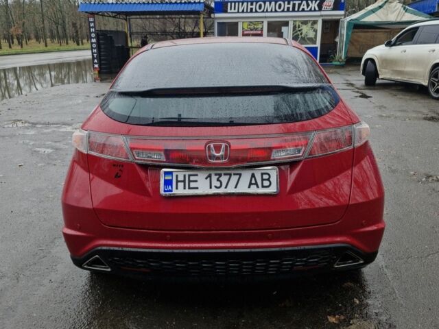 Красный Хонда Цивик, объемом двигателя 1.8 л и пробегом 196 тыс. км за 5700 $, фото 4 на Automoto.ua
