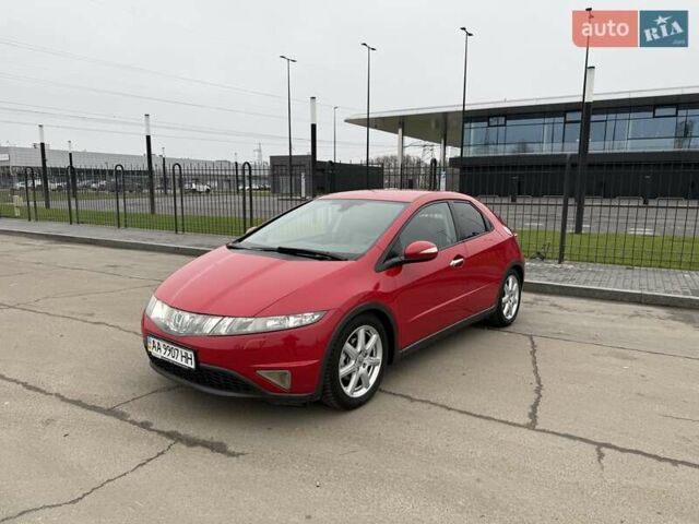 Червоний Хонда Сівік, об'ємом двигуна 1.8 л та пробігом 128 тис. км за 8800 $, фото 1 на Automoto.ua