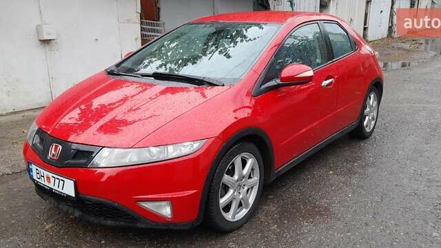 Красный Хонда Цивик, объемом двигателя 1.8 л и пробегом 207 тыс. км за 6500 $, фото 8 на Automoto.ua