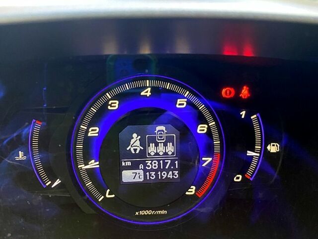 Красный Хонда Цивик, объемом двигателя 1.8 л и пробегом 131 тыс. км за 7900 $, фото 6 на Automoto.ua